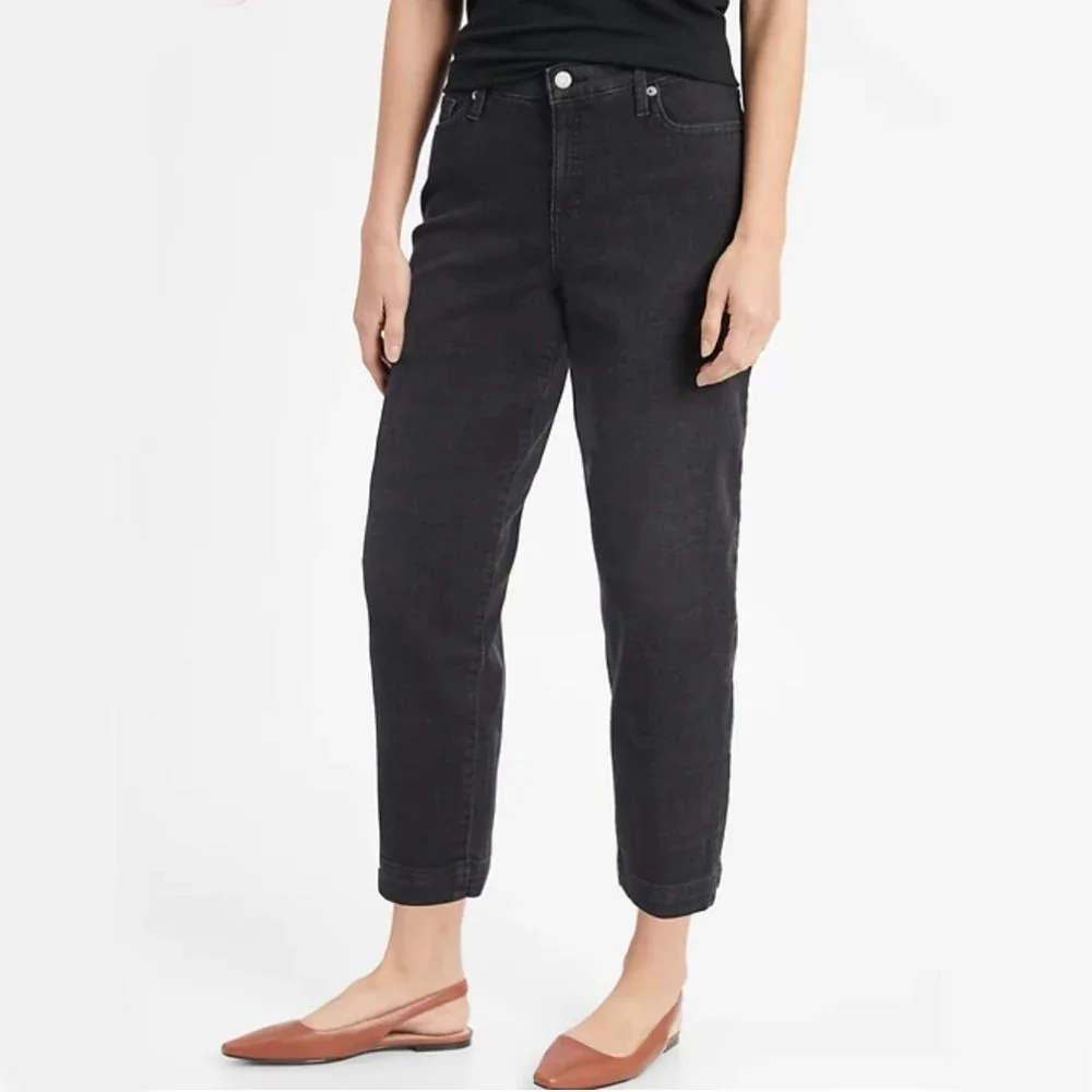NWT Banana Republic Petite High-Rise Black Wash Barrel Jean - Picture 4 of 7